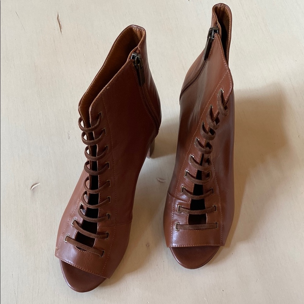 Aquatalia Womans Brown Italian Leather Boots